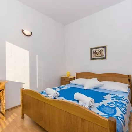 Ton?i Apartment *